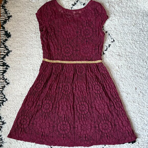Anthropologie Weston burgundy red lace fit flare dress gold belt women's large - Picture 4 of 5